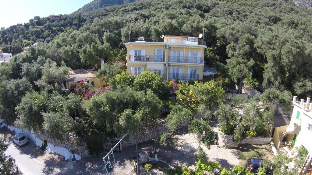 Butterfly Appartments Barbati Exterior photo